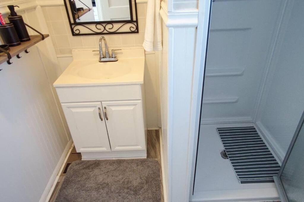 Perfect Combo Of Charm & Comfort- 2Bedroom Home Noblesville Luaran gambar