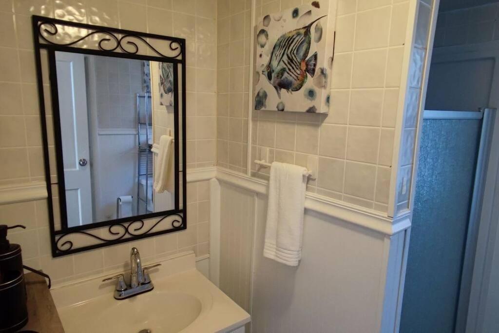 Perfect Combo Of Charm & Comfort- 2Bedroom Home Noblesville Luaran gambar